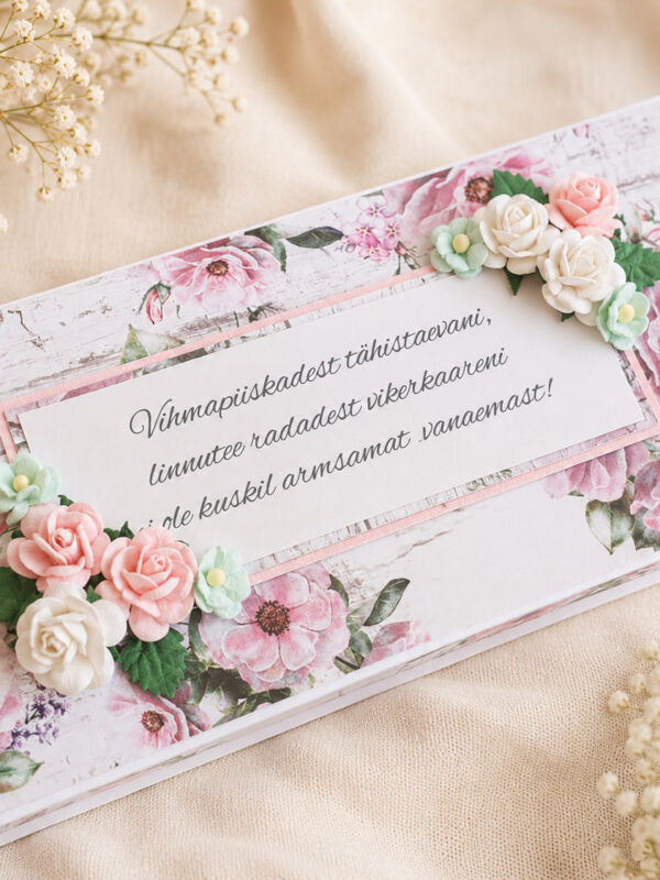Šokolaaditaskuga kaart vanaemale